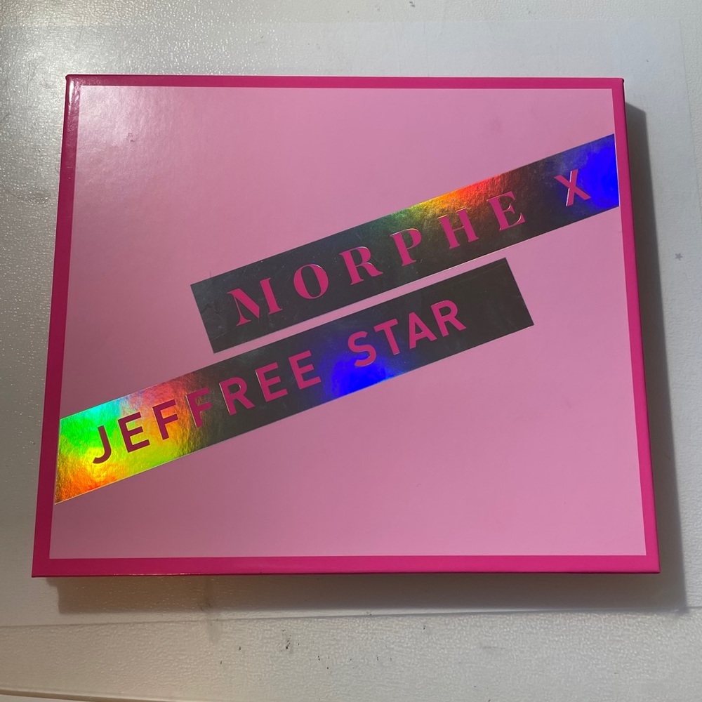 Morphe x jeffree star eyeshadow palette